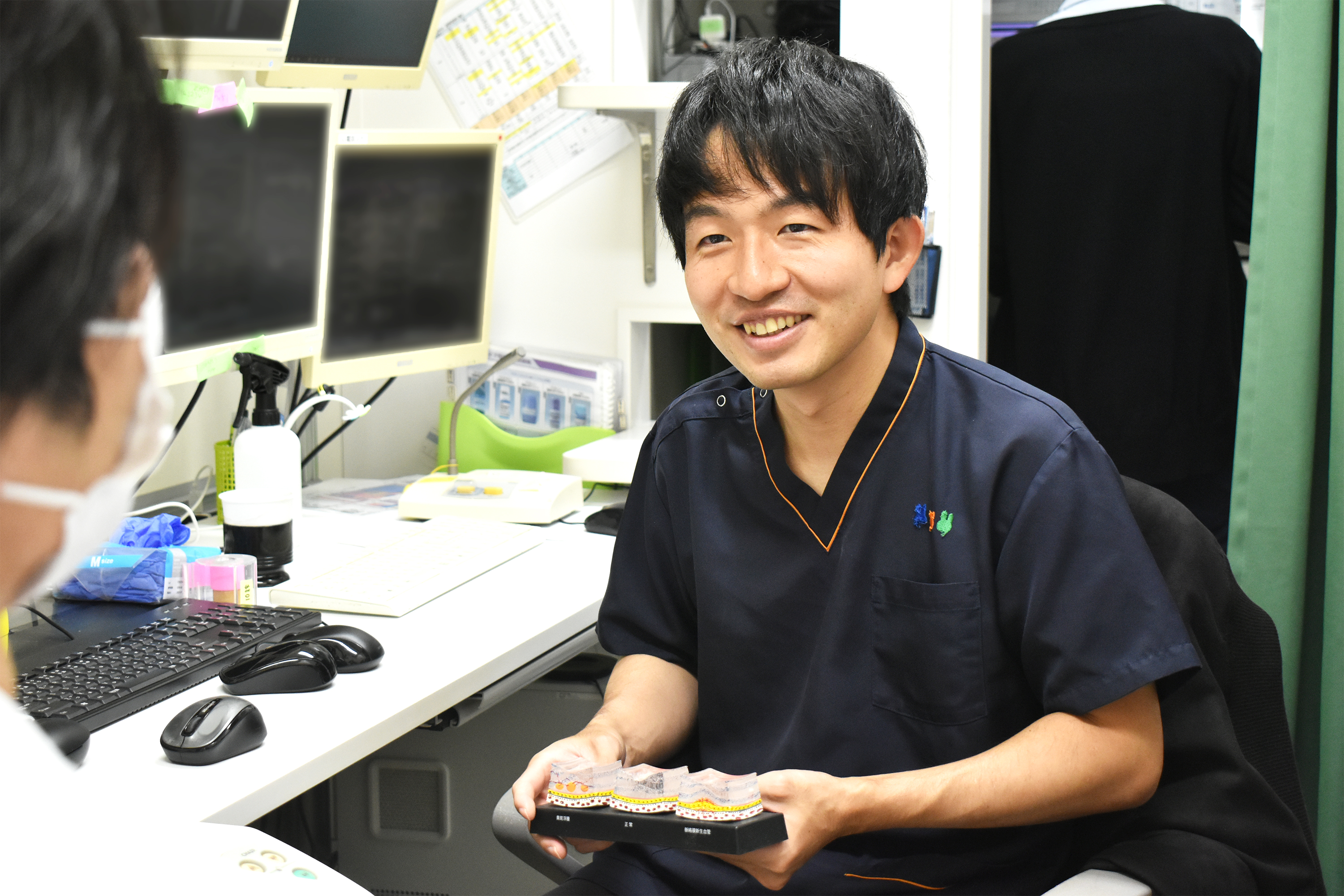 インタビューを受ける村田 圭吾先生と聞き手の三好さん